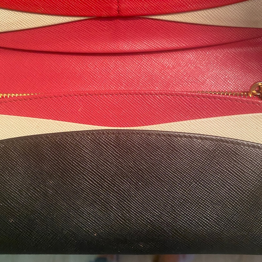 prada wallet - Picture 5 of 6